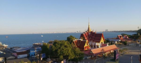 Apartment in Bang Saray center with panoramic view from sea to mountains